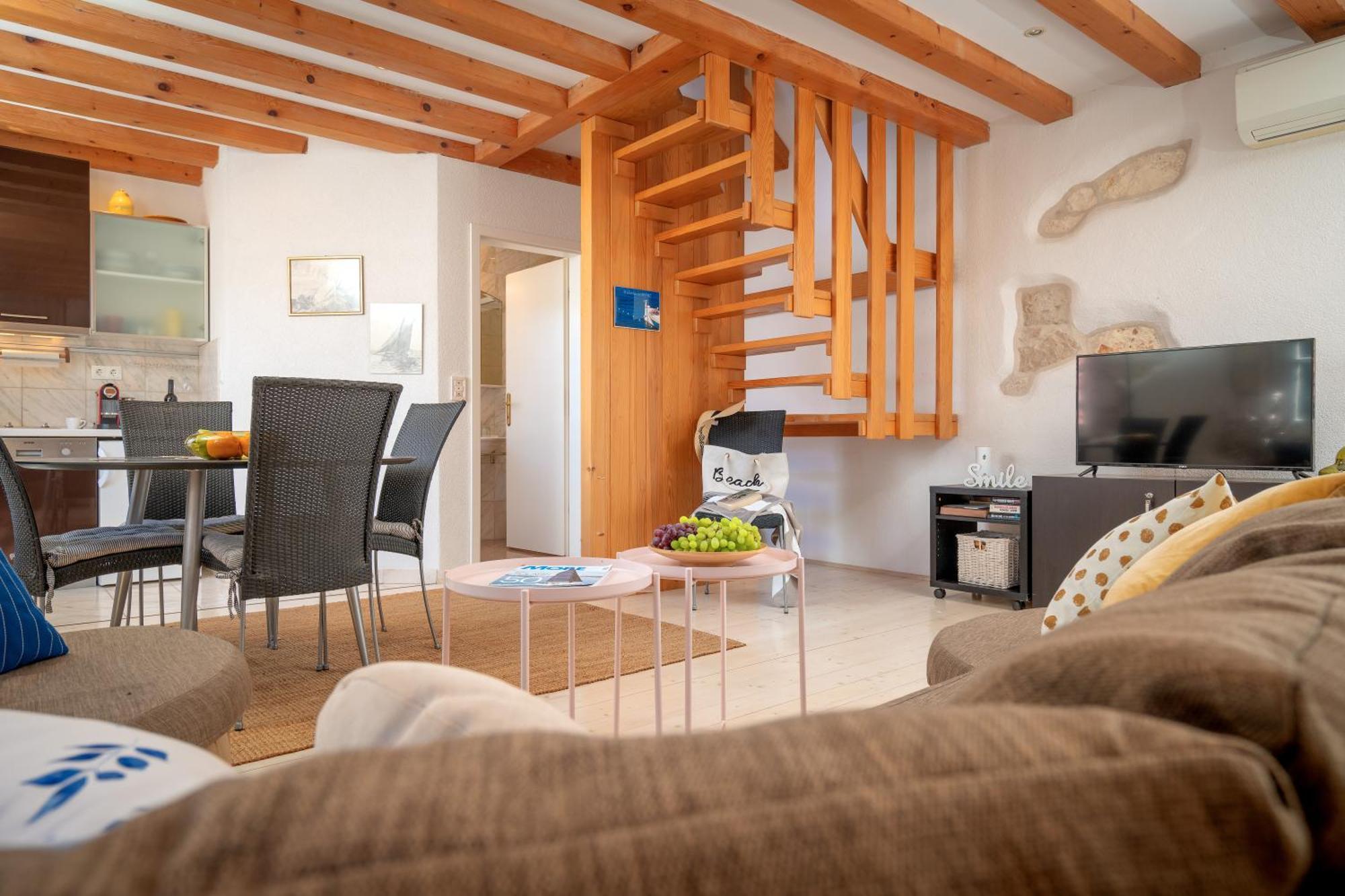 Stonehouse 22 - Zf Hvar