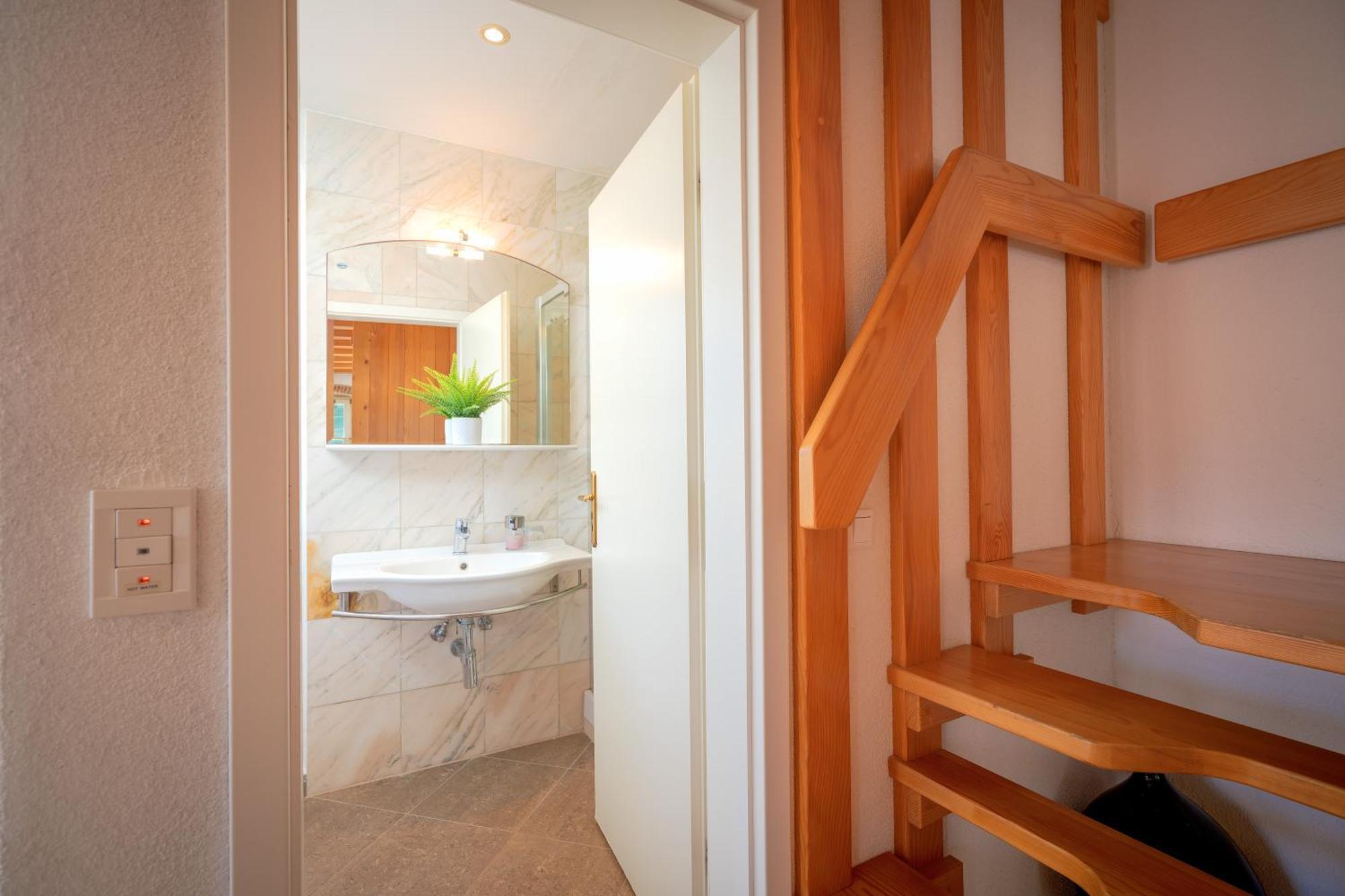 Stonehouse 22 - Zf Hvar